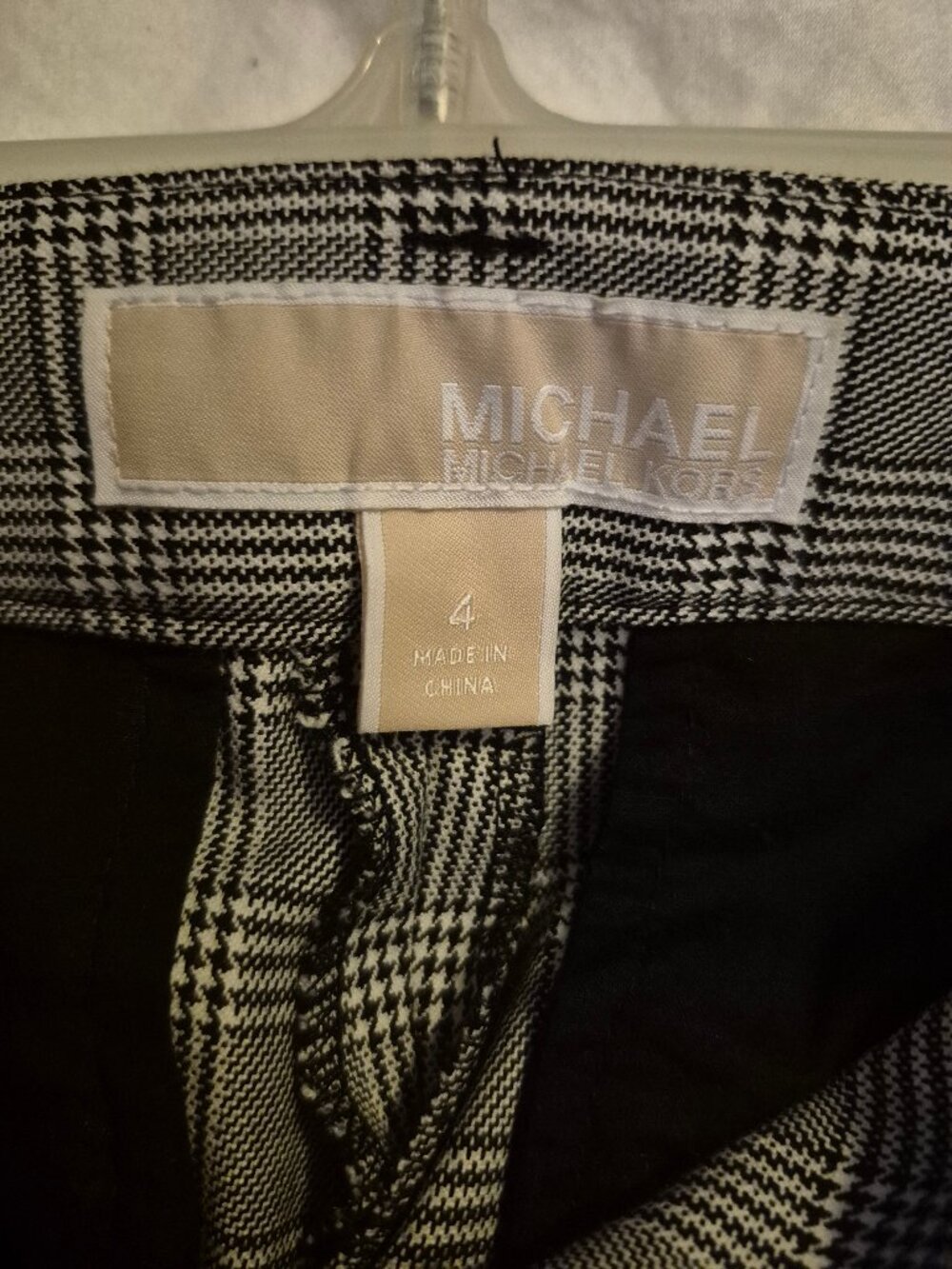Michael Kors Pants. size 4. small plaid design - Picture 3 of 4